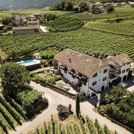 Weingut Weidlhof - Suite & Breakfast - Vacation For Wine Lovers Caldaro Luaran gambar
