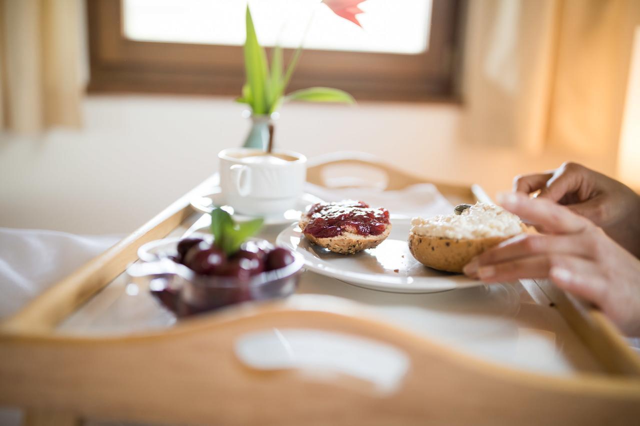 Weingut Weidlhof - Suite & Breakfast - Vacation For Wine Lovers Caldaro Luaran gambar
